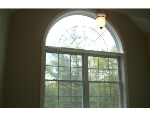 476 Middle Road Haverhill, MA 01830 - Photo 12 of 17 Gallery Image 12