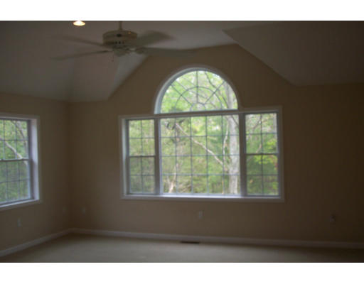 476 Middle Road Haverhill, MA 01830 - Photo 13 of 17 Gallery Image 13