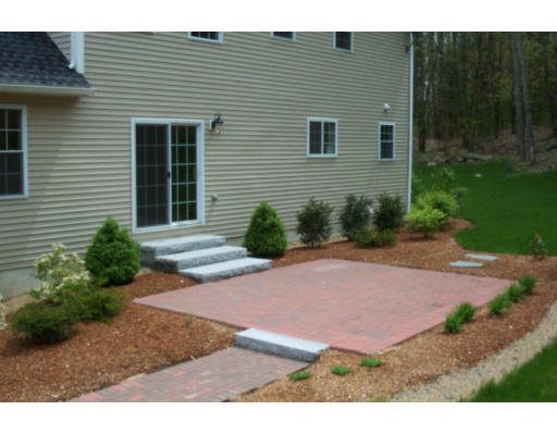 476 Middle Road Haverhill, MA 01830 - Photo 16 of 17 Gallery Image 16