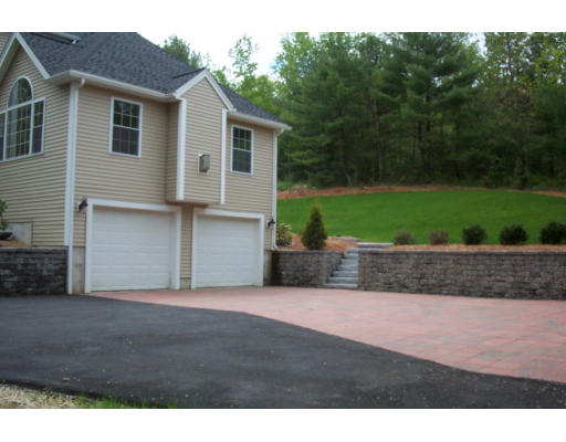 476 Middle Road Haverhill, MA 01830 - Photo 8 of 17 Gallery Image 8