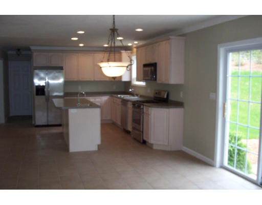 476 Middle Road Haverhill, MA 01830 - Photo 10 of 17 Gallery Image 10