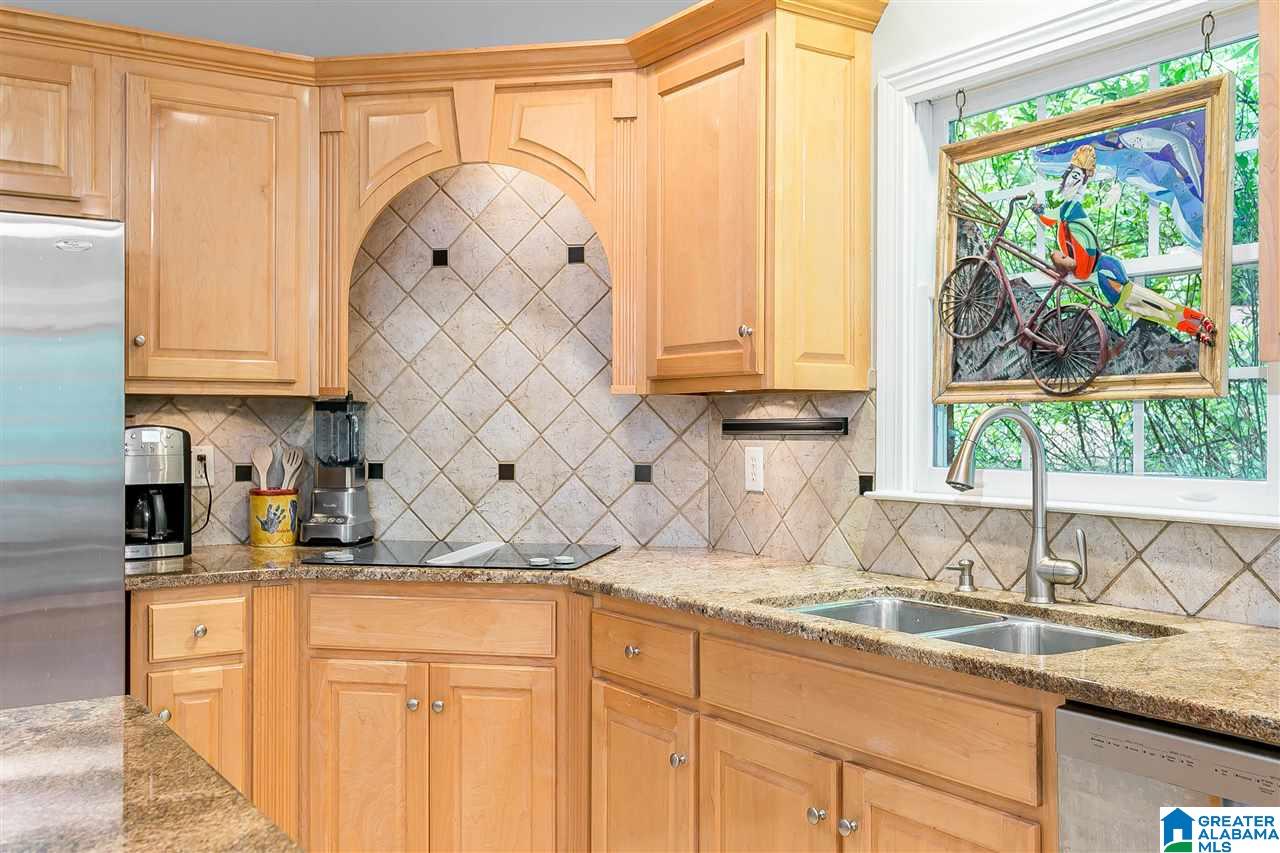 9033 Park Crest Road Birmingham, AL 35242 - Photo 11 of 49