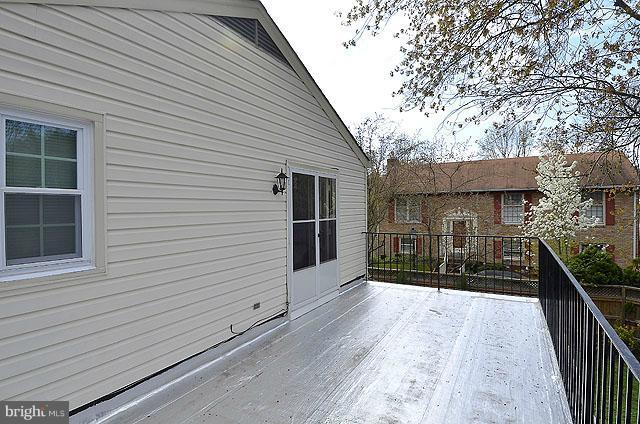8520 Riverside Road Alexandria, VA 22308 - Photo 22 of 30 Balcony off Master Bedroom