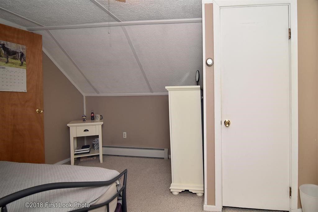 112 Milton Road Warwick, RI 02888 - Photo 16 of 28 Gallery Image 16