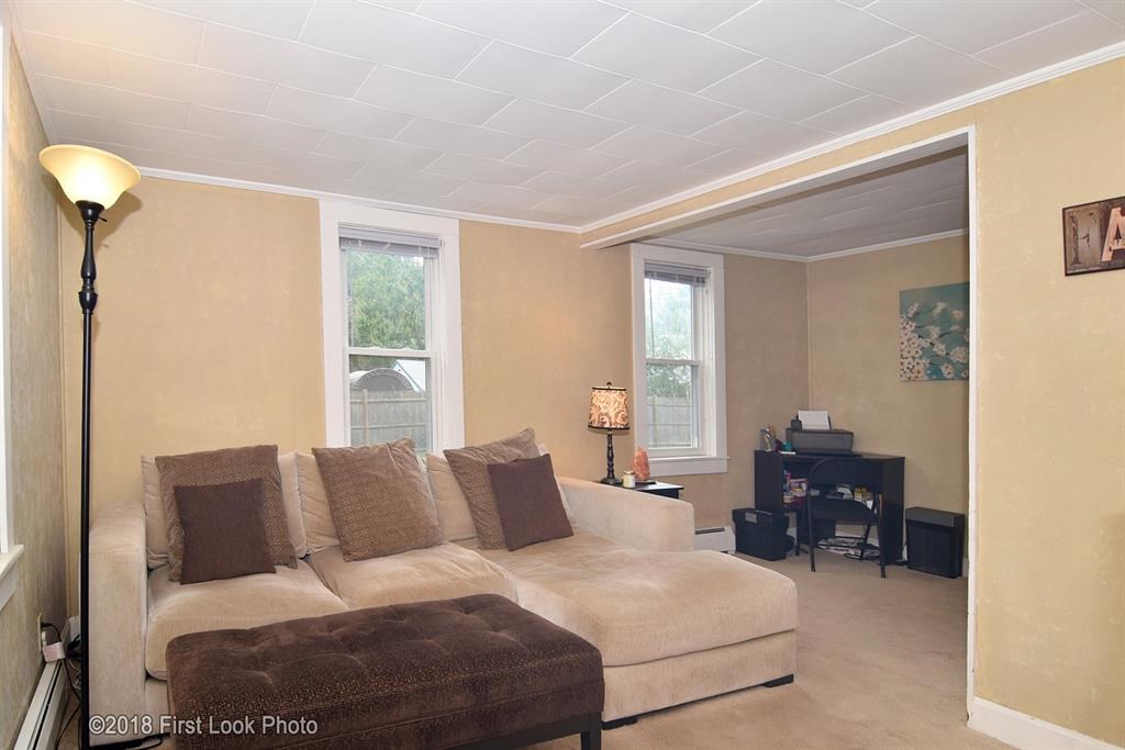 112 Milton Road Warwick, RI 02888 - Photo 4 of 28 Gallery Image 4