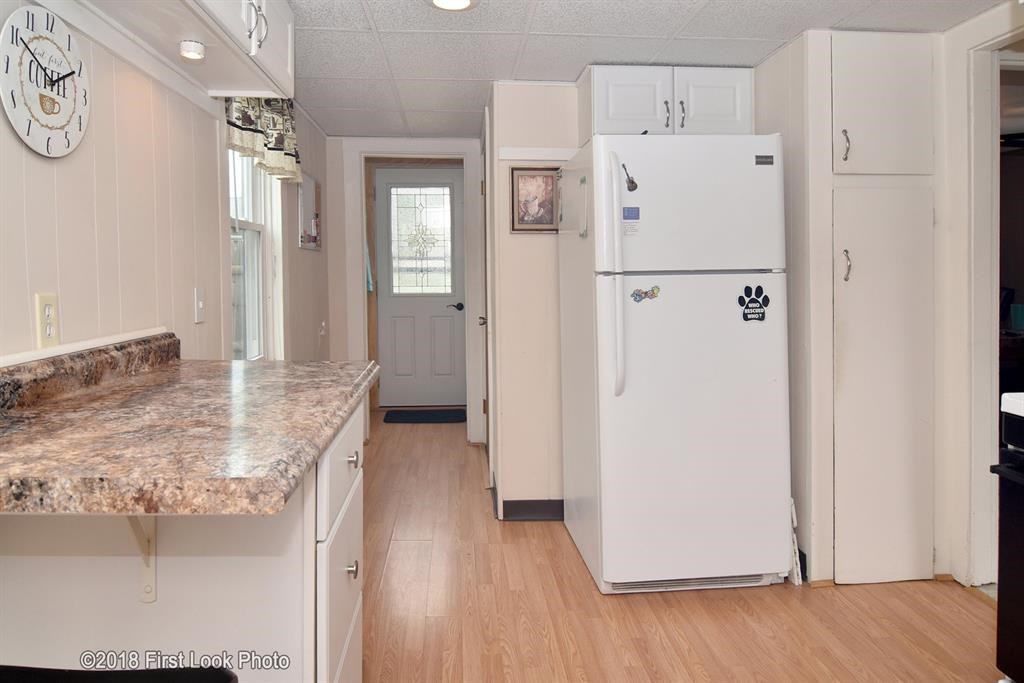 112 Milton Road Warwick, RI 02888 - Photo 9 of 28 Gallery Image 9
