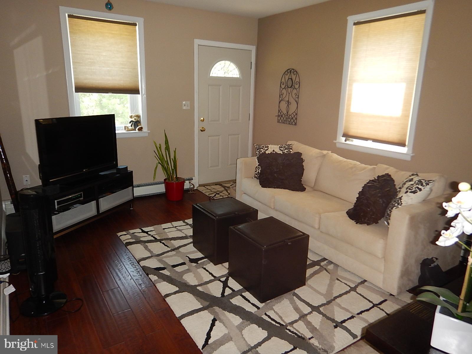 11920 Jericho Road Kingsville, MD 21087 - Photo 22 of 40 Living Room in Apt #1 on main floor