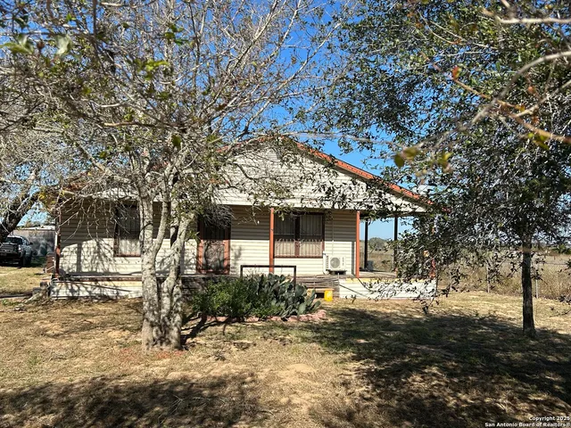 $165,000 | 406 Hernandez Road, Poteet, TX 78065