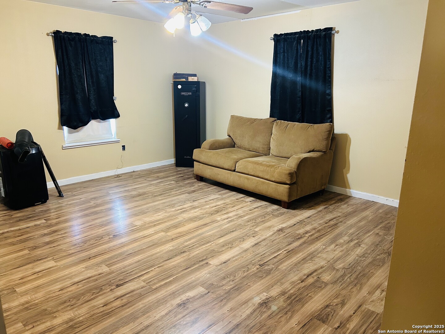 406 Hernandez Road Poteet, TX 78065 - Photo 10 of 19