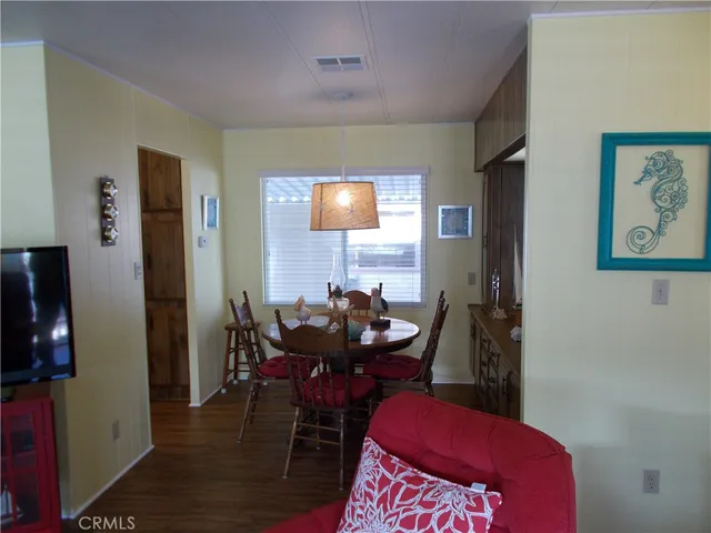 a view of a livingroom and dining room