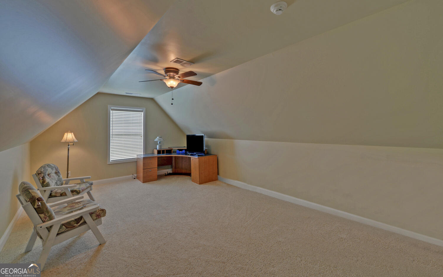 60 Villa Courts Hartwell, GA 30643 - Photo 34 of 47 an empty room with windows