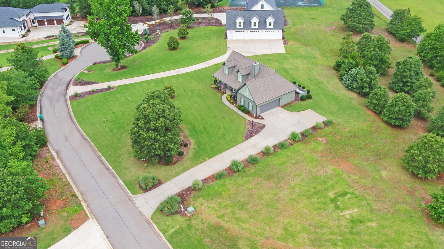 60 Villa Courts Hartwell, GA 30643 - Photo 40 of 47 an aerial view of a house