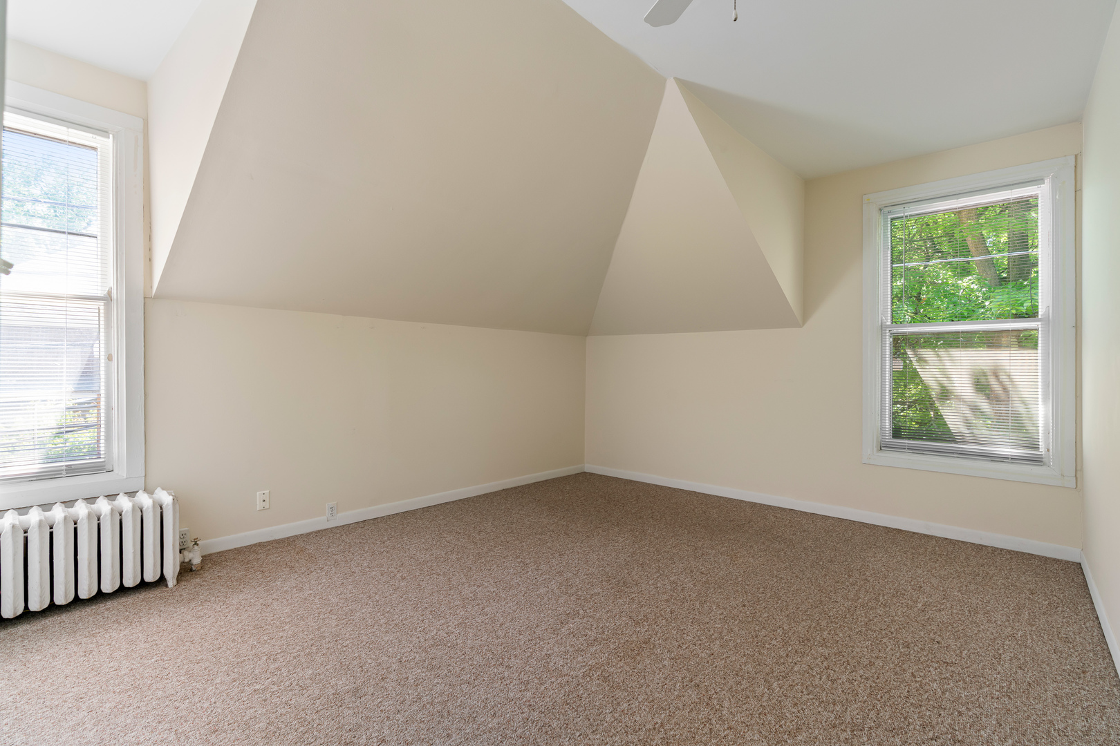 1235.5 Ridge Avenue Evanston, IL 60202 - Photo 17 of 29