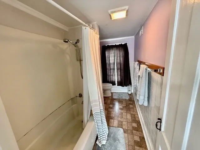 a bathroom with a tub