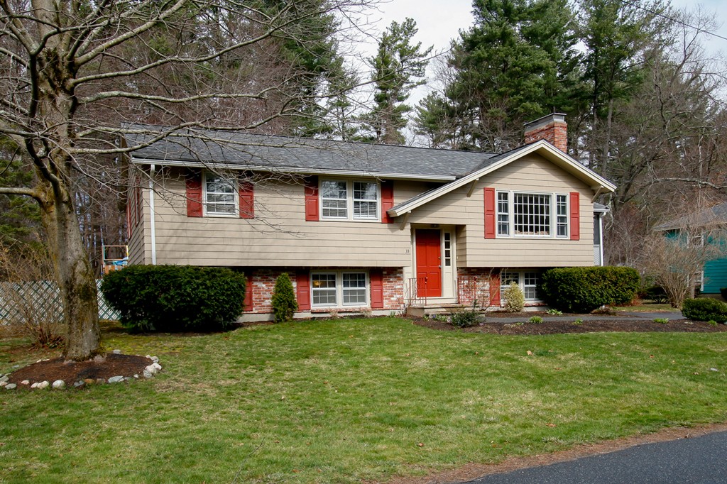 33 Donald Road Burlington, MA 01803 - Photo 1 of 24 Gallery Image 1