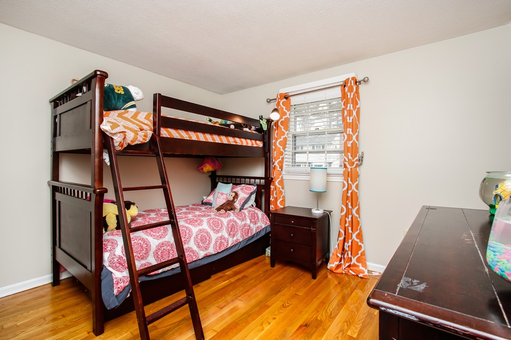 33 Donald Road Burlington, MA 01803 - Photo 14 of 24 Gallery Image 14