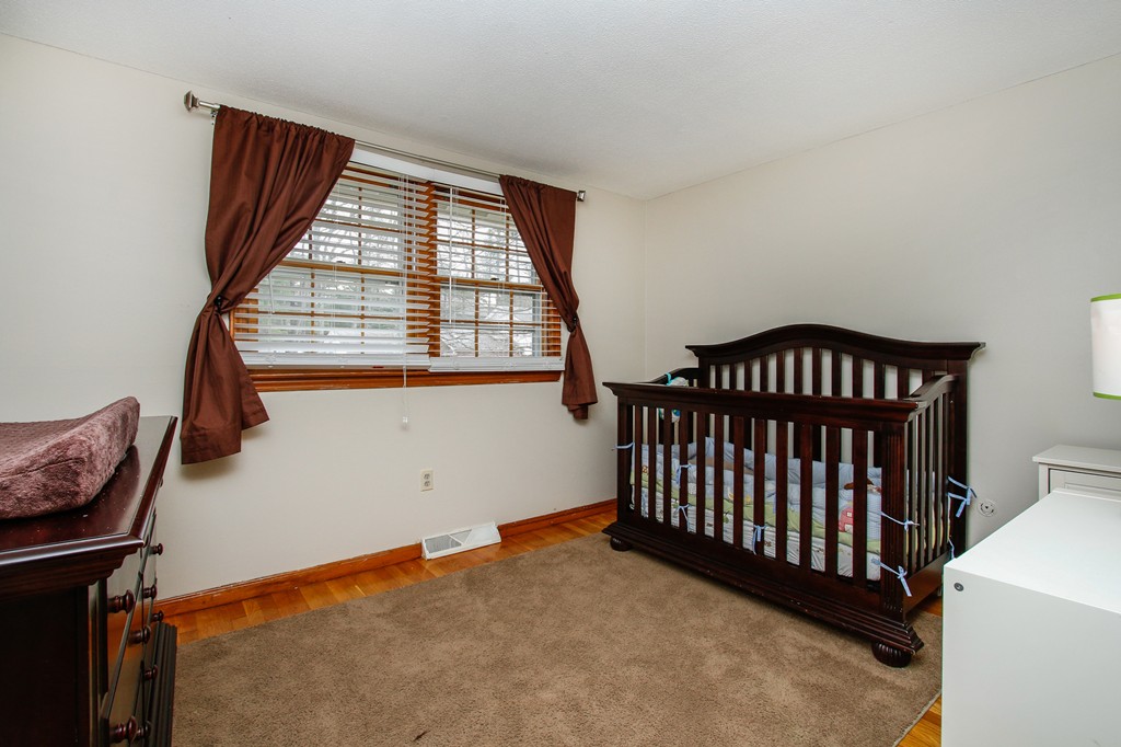33 Donald Road Burlington, MA 01803 - Photo 15 of 24 Gallery Image 15