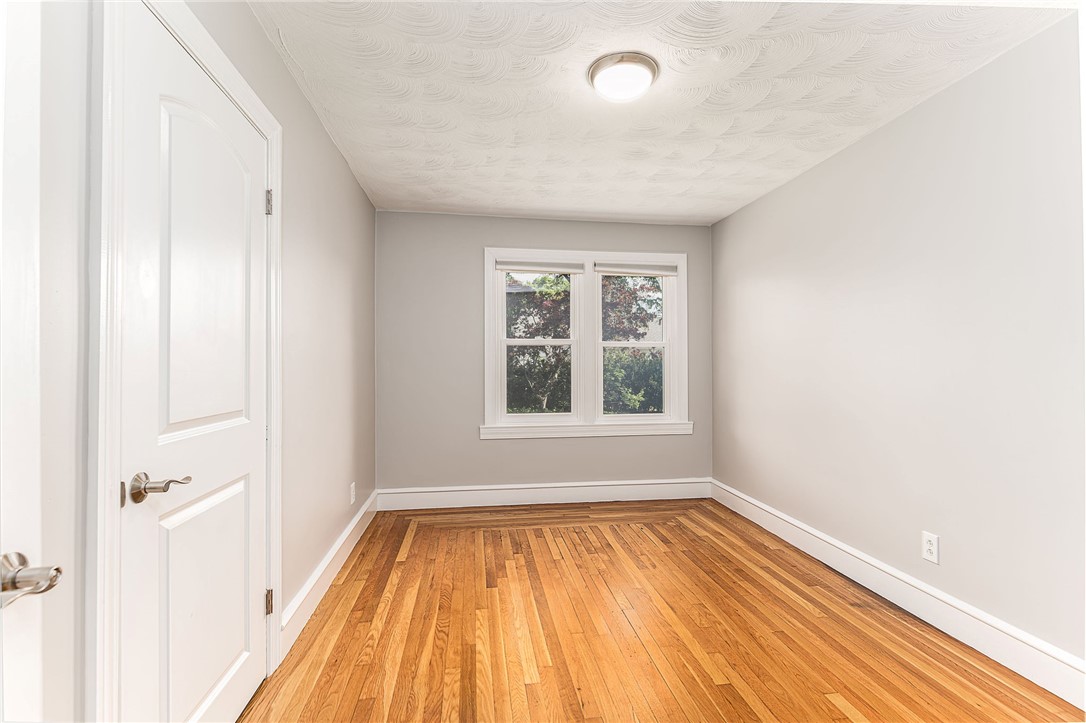 76 Crossland Road West Warwick, RI 02893 - Photo 22 of 29