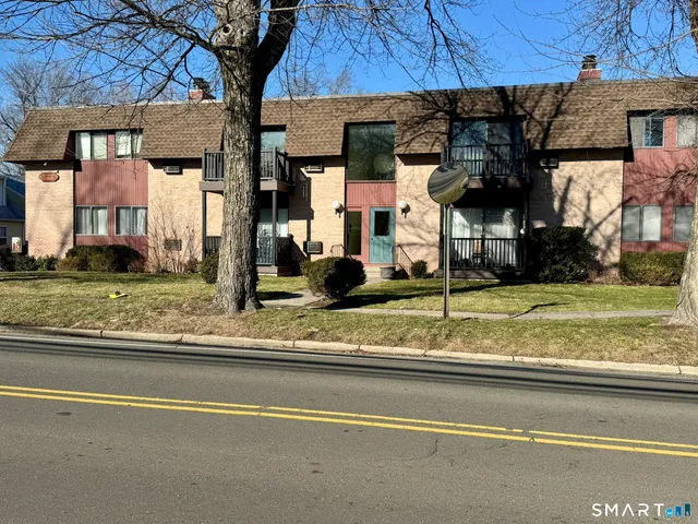 $2,650 | 76 Maple Tree Avenue, Unit 6, Stamford, CT 06906