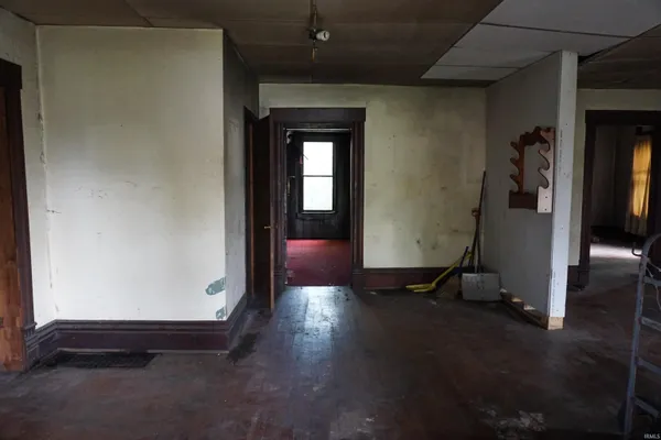 $54,900 | 108 East Warrick Street, Owensville, IN 47665