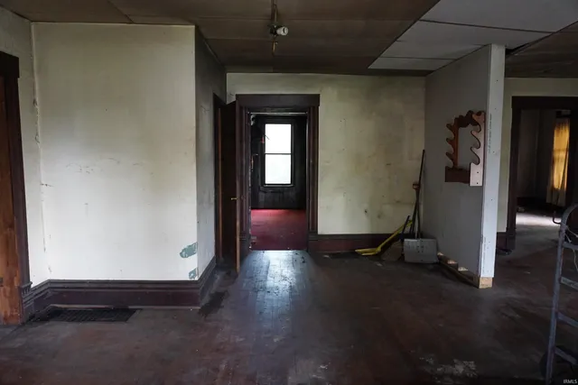 $54,900 | 108 East Warrick Street, Owensville, IN 47665