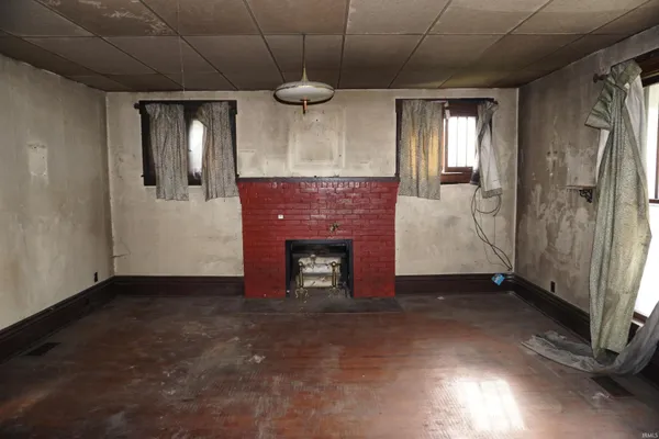 $54,900 | 108 East Warrick Street, Owensville, IN 47665