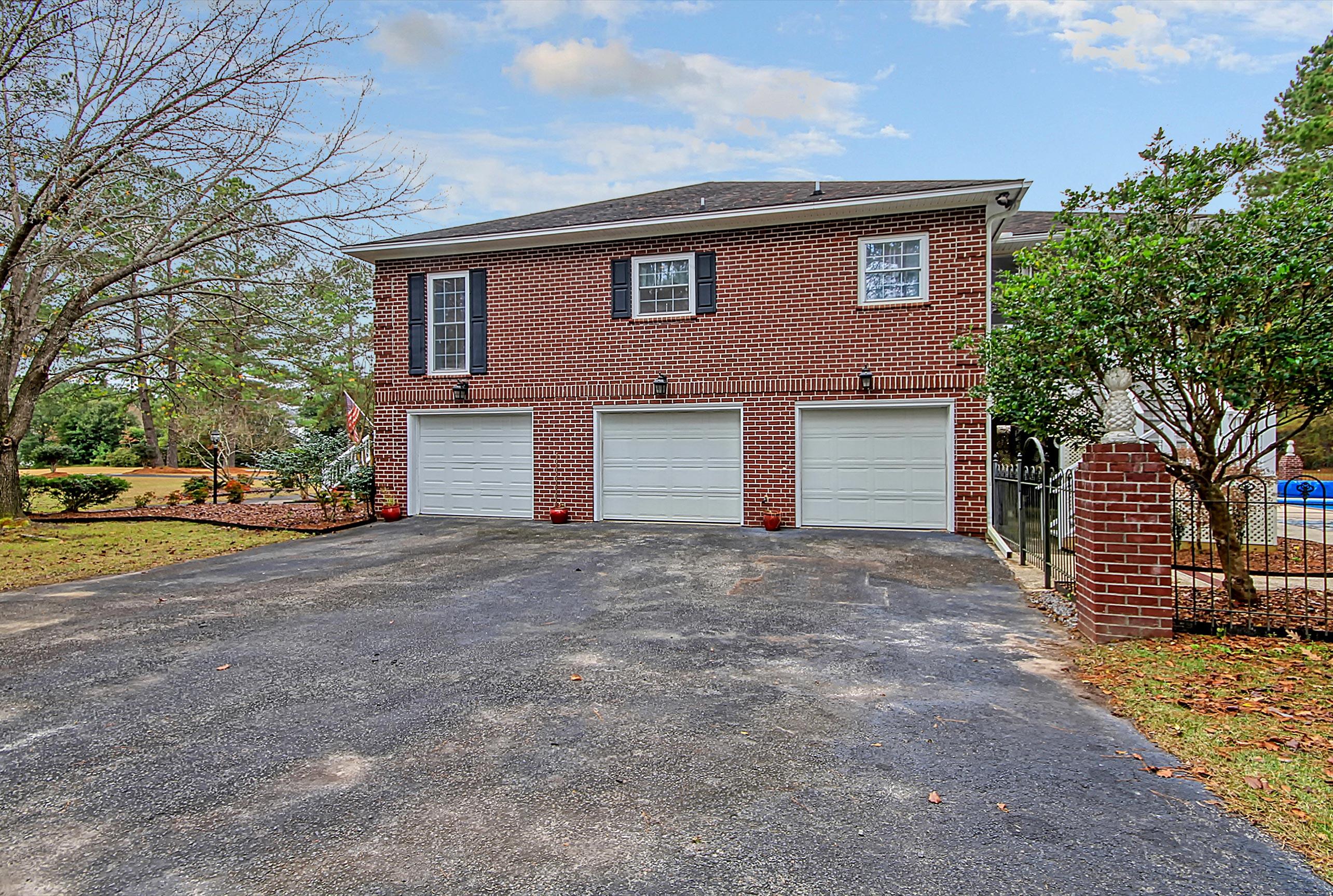 155 Old Winter Road Summerville, SC 29486 - Photo 6 of 38 3 car Garage