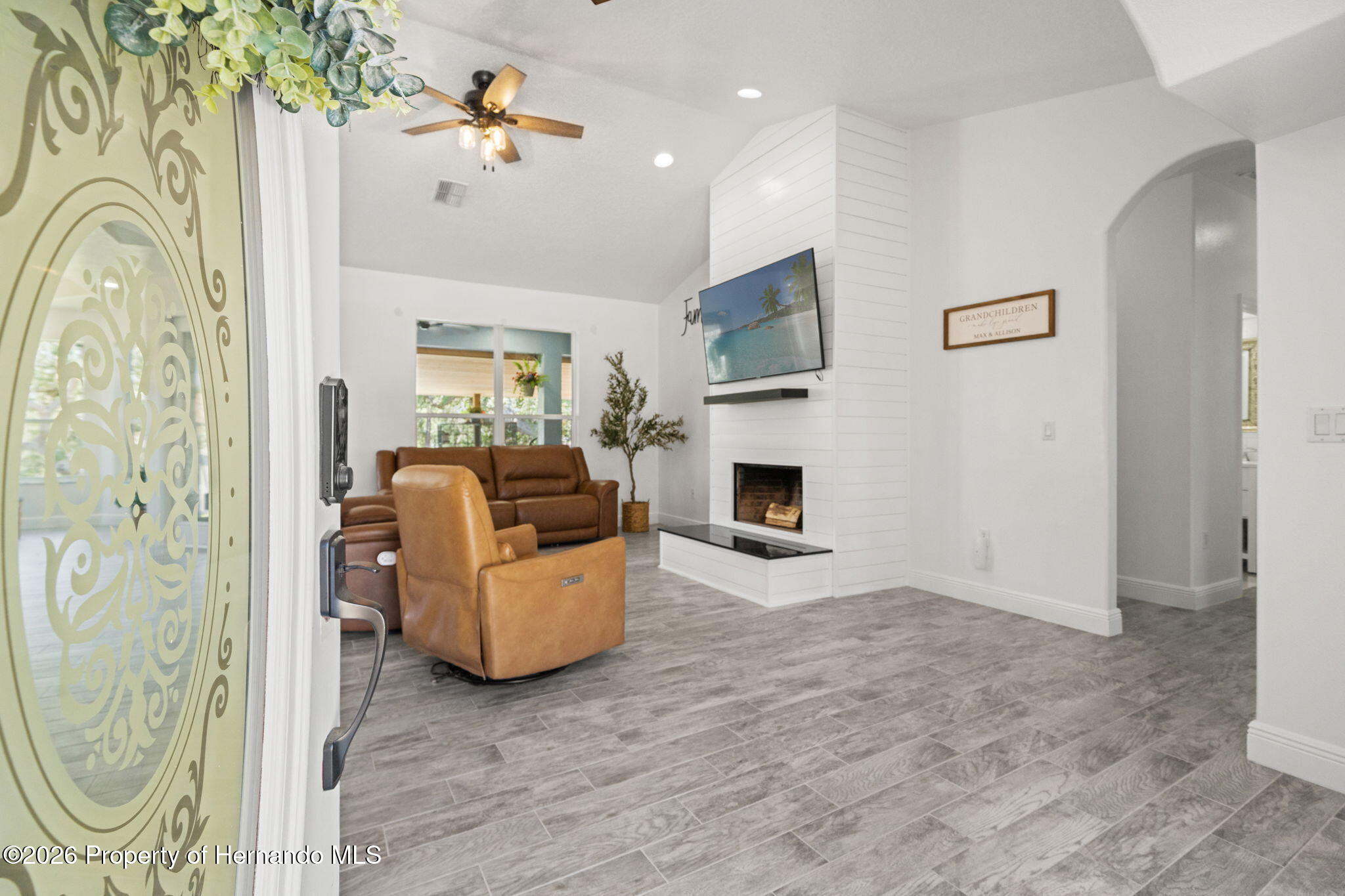 11360 Lark Sparrow Road Weeki Wachee, FL 34614 - Photo 6 of 59 Entry