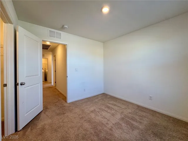 $2,850 | 8109 Minavalle Avenue, Las Vegas, NV 89113