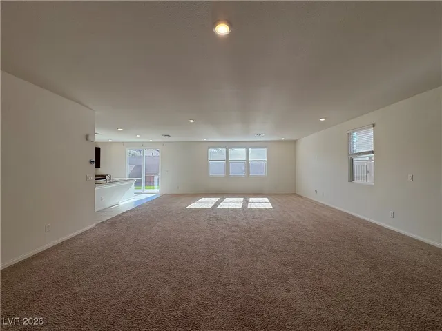 $2,850 | 8109 Minavalle Avenue, Las Vegas, NV 89113