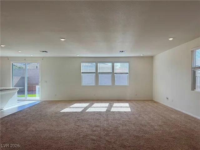 $2,850 | 8109 Minavalle Avenue, Las Vegas, NV 89113