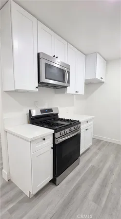 $1,925 | 10527 Western Avenue, Unit 3, Downey, CA 90241
