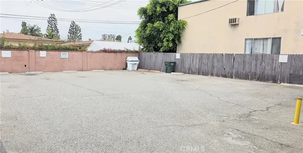 $1,925 | 10527 Western Avenue, Unit 3, Downey, CA 90241