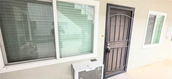 $1,925 | 10527 Western Avenue, Unit 3, Downey, CA 90241