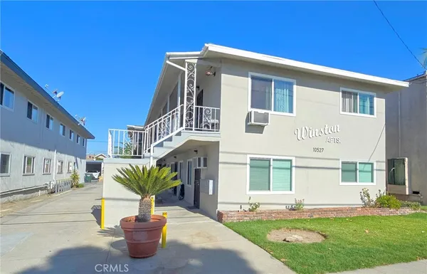 $1,925 | 10527 Western Avenue, Unit 3, Downey, CA 90241