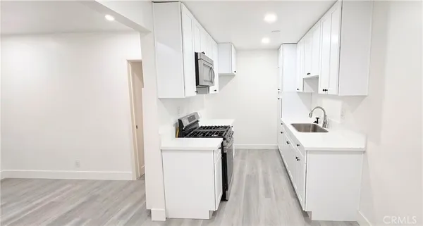 $1,925 | 10527 Western Avenue, Unit 3, Downey, CA 90241