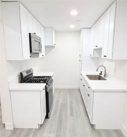 $1,925 | 10527 Western Avenue, Unit 3, Downey, CA 90241