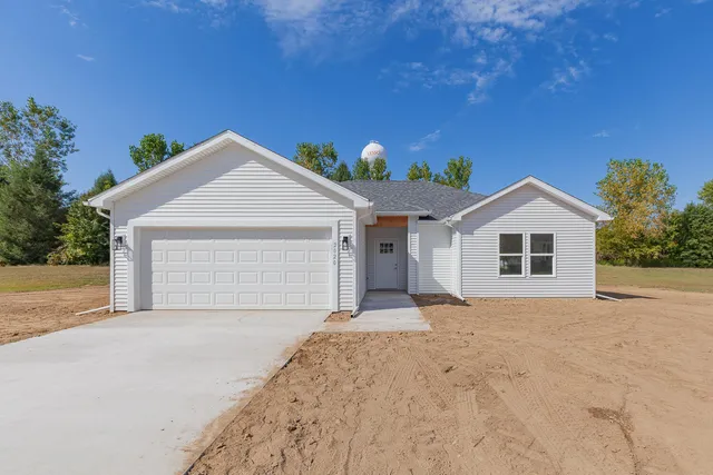 $309,900 | 2026 Grn Acrs Drive, Adrian, MI 49221