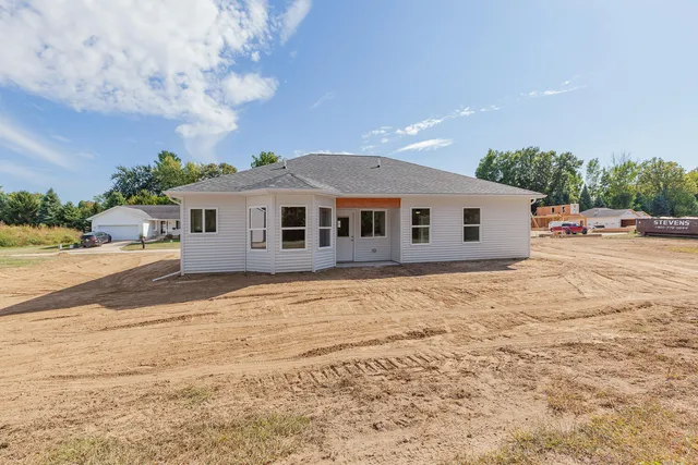 $309,900 | 2026 Grn Acrs Drive, Adrian, MI 49221