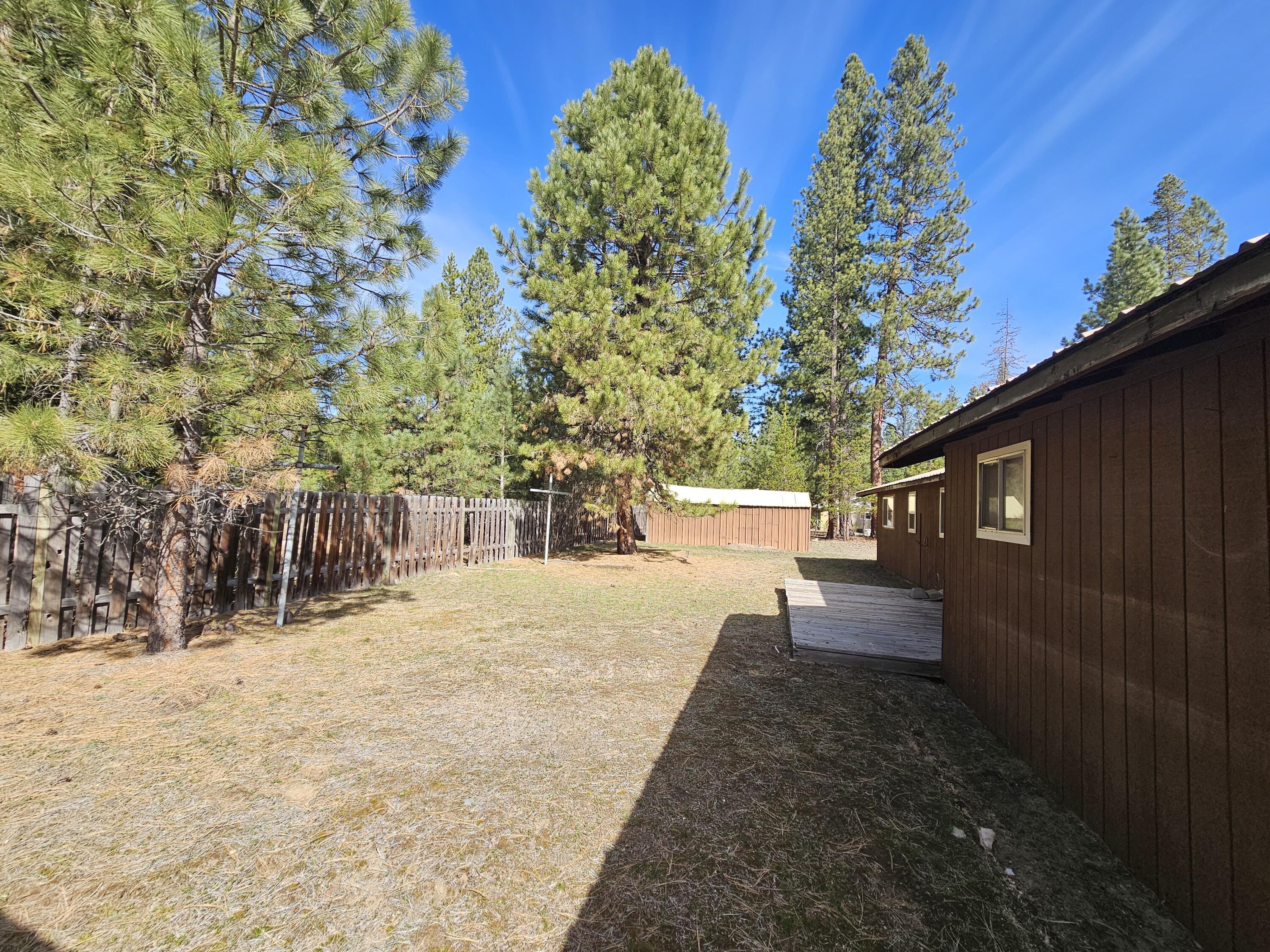 51473 Hemlock Road La Pine, OR 97739 - Photo 2 of 16 20260323_111730