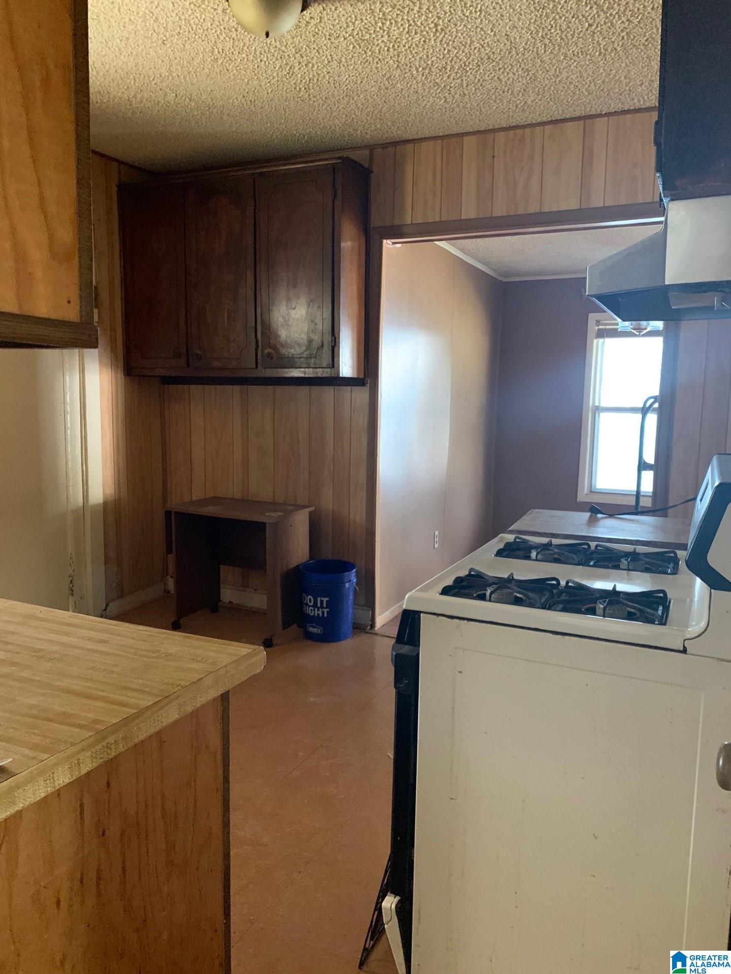 216 21st Street Southwest Birmingham, AL 35211 - Photo 18 of 24
