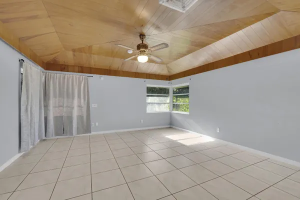 $3,200 | 4910 Ralls Drive, Fort Pierce, FL 34981