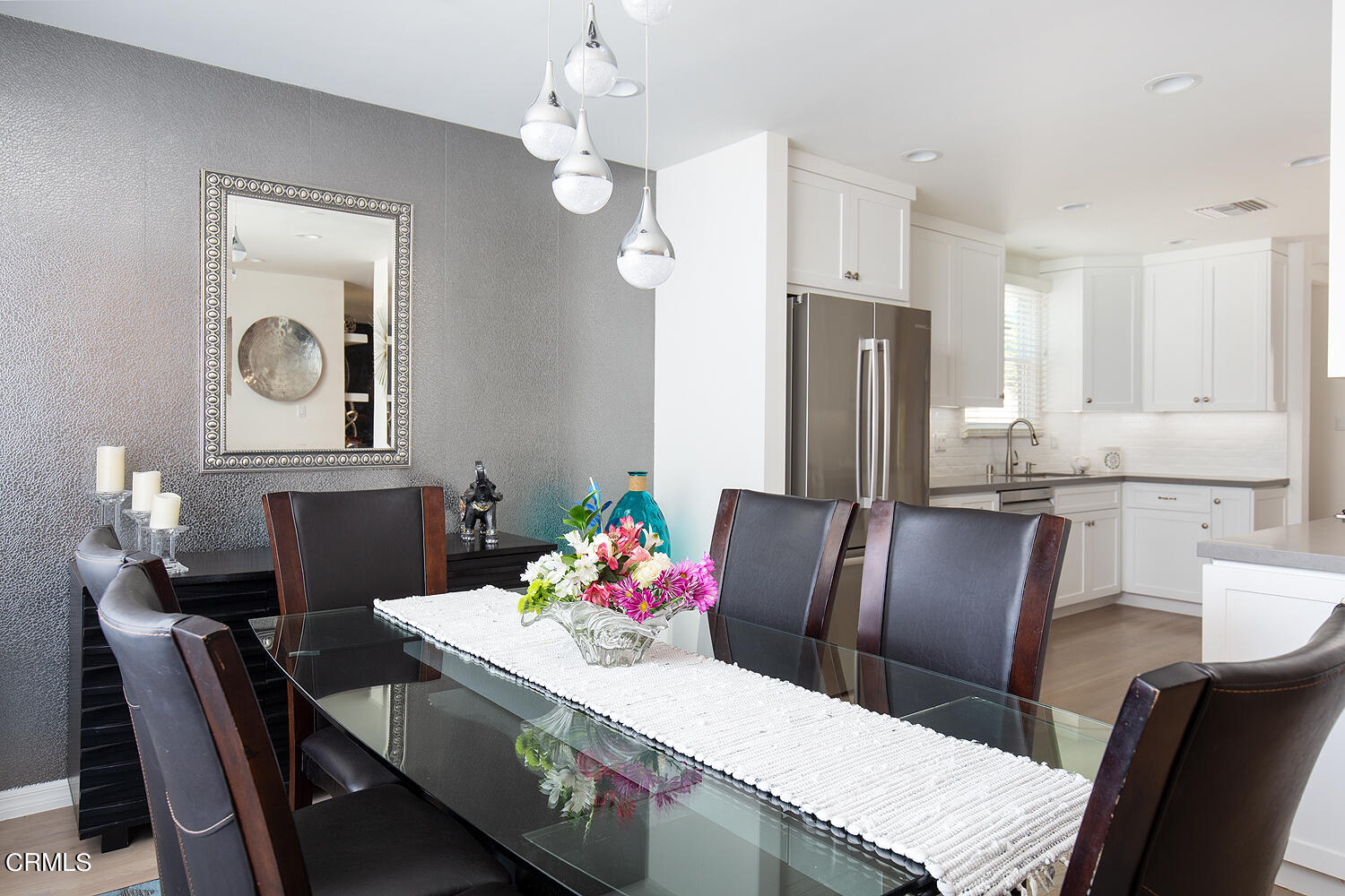 706 Tufts Avenue Burbank, CA 91504 - Photo 13 of 30 a view of a dining room with furniture and chandelier