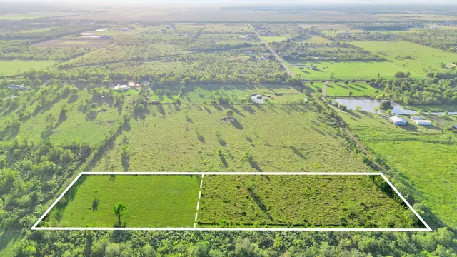 $420,000 | 11703 County Road 48, Rosharon, TX 77583