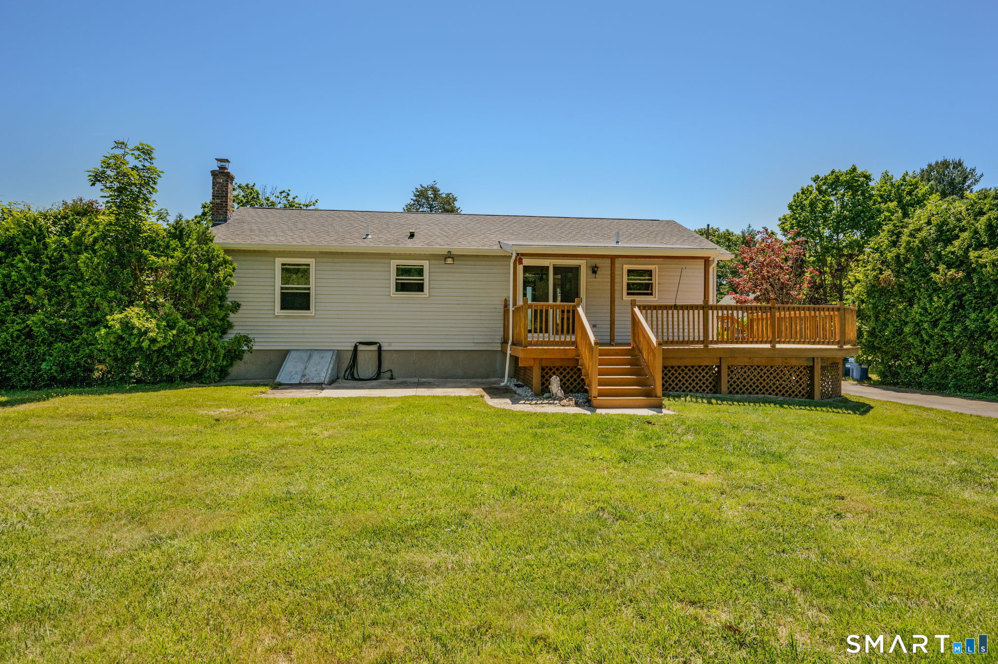 15 Pitcher Street Norwich, CT 06360 - Photo 28 of 34