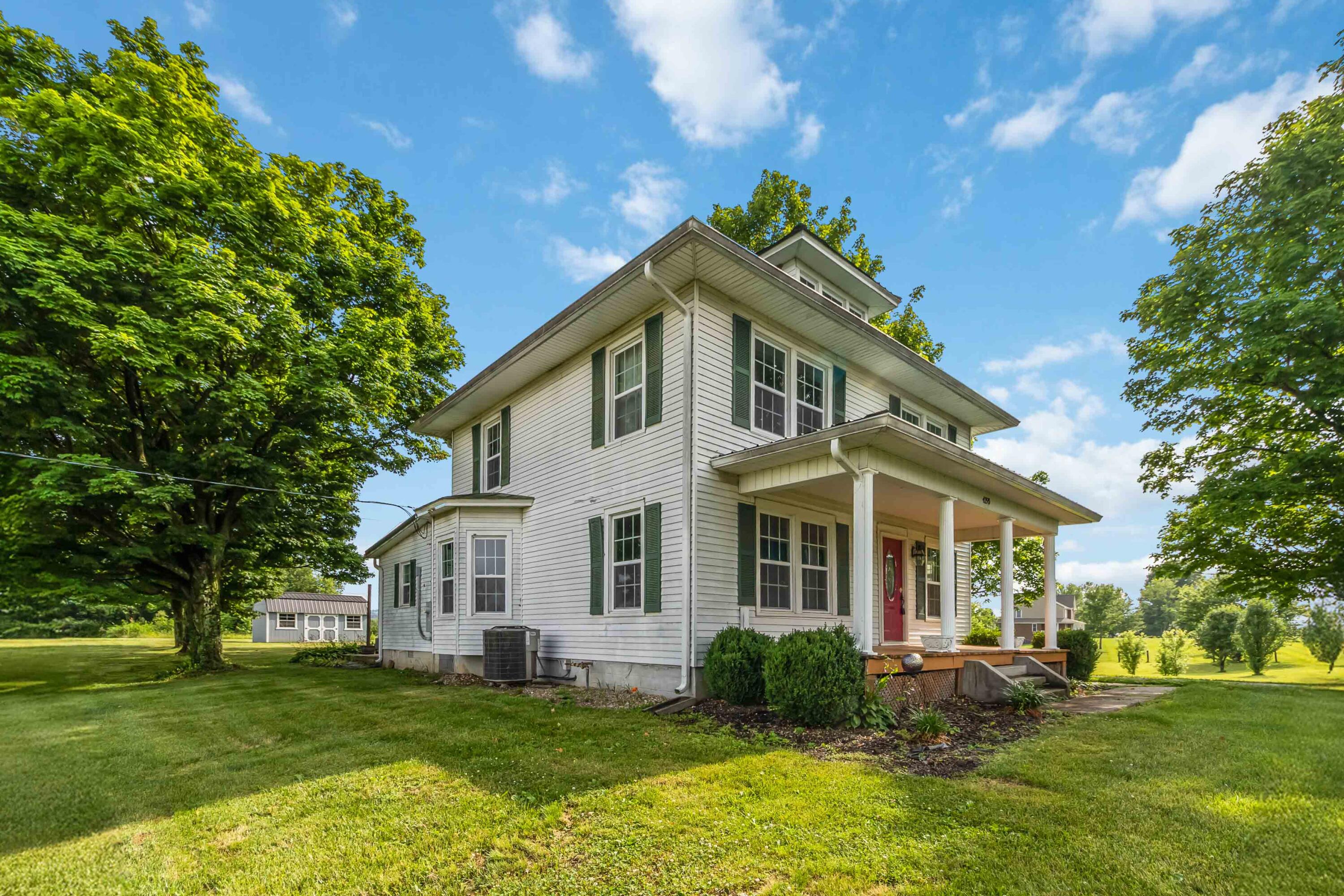 4295 Lebanon Road Danville, KY 40422 - Photo 3 of 29 003