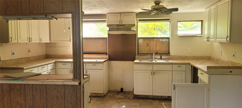 242 Oak Hill Road Lady Lake, FL 32159 - Photo 12 of 19