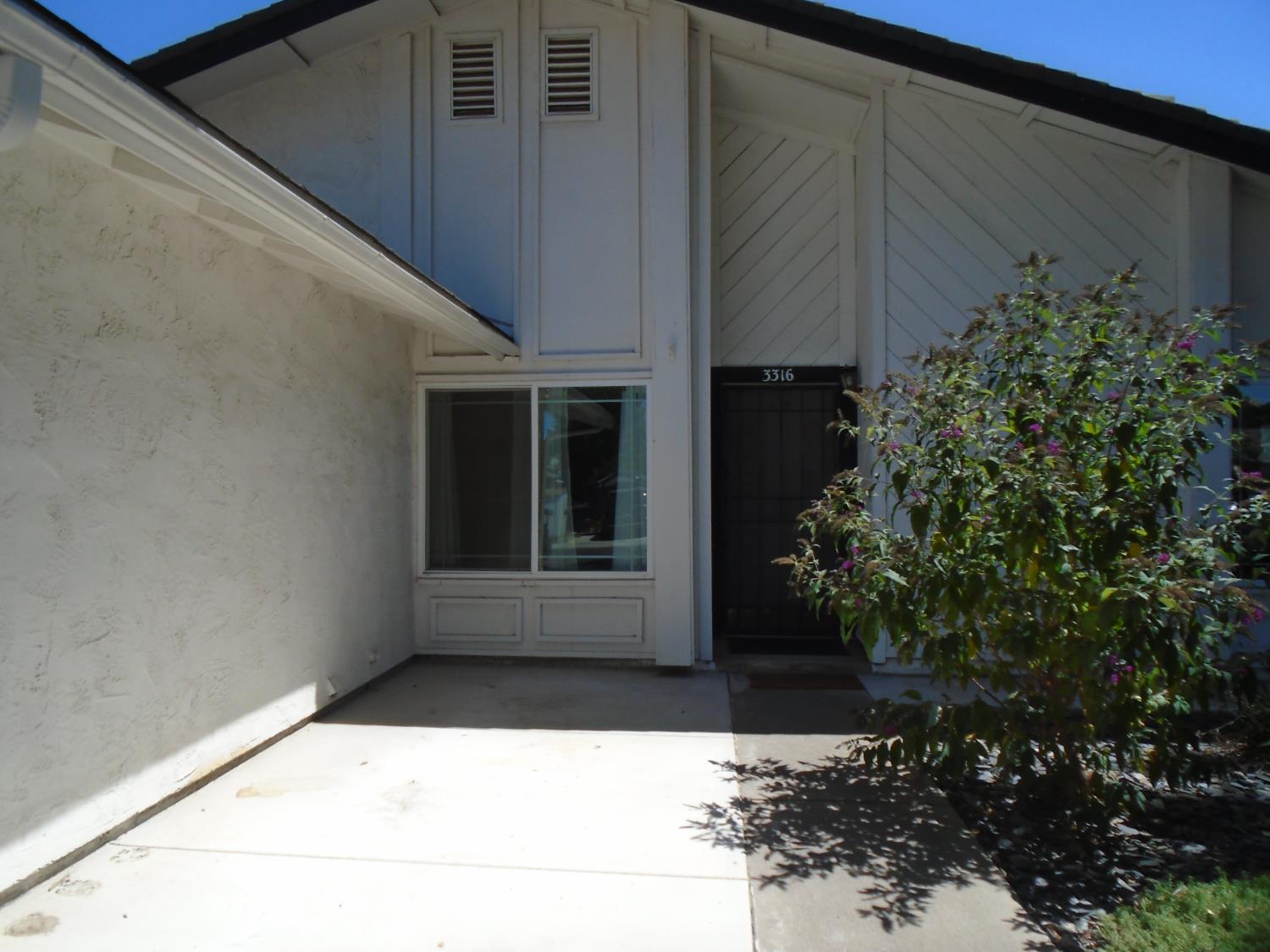 3316 Mesquite Way Modesto, CA 95355 - Photo 7 of 52