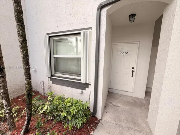 $2,100 | 2232 Southeast 26th Lane, Unit 22321, Homestead, FL 33035