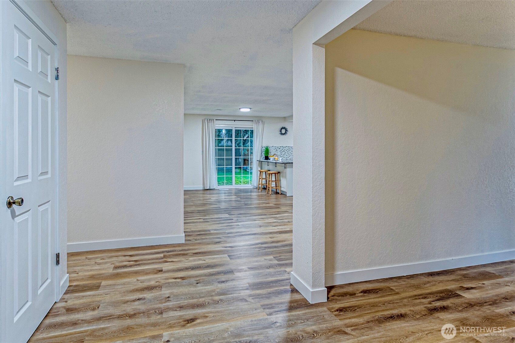 2419 Southwest 319th Place Federal Way, WA 98023 - Photo 5 of 40